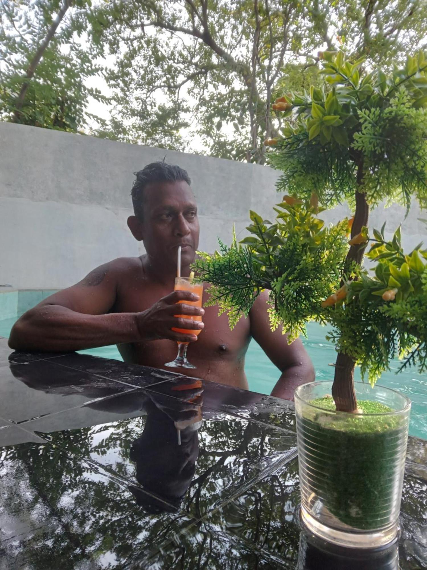 Visu Villa Hotel Habarana Eksteriør billede